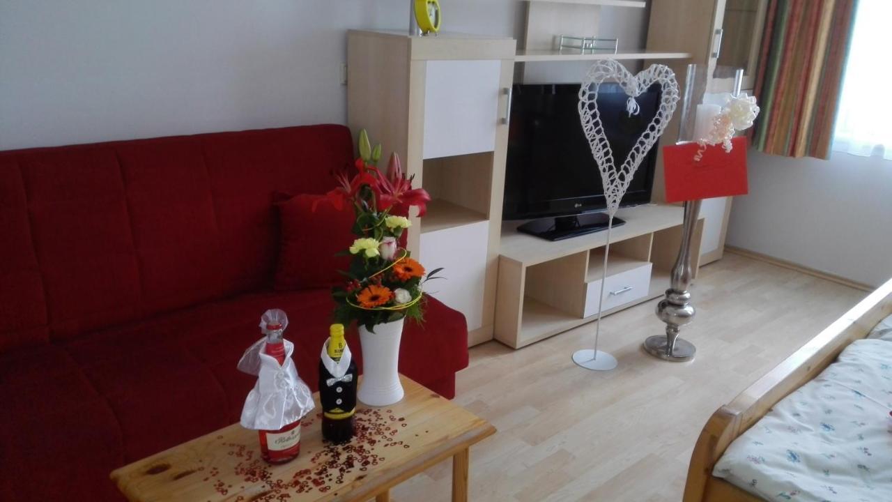 Suedtiroler Stubn Cafe Und Restaurant Apartment Arnstadt Luaran gambar